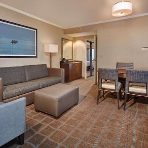 Two-Room Premium King Suite Sofa Bed